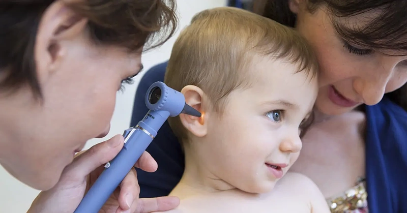 عفونت گوش در کودکان 2 تشخیص عفونت گوش در کودکان