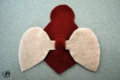 6 عروسک های انگشتی پرنده ای - مرحله رد کردن بال از بدن پرنده